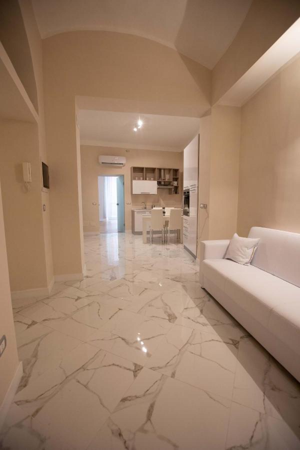 Privilege Chiaia By Dimorra Naples Luaran gambar