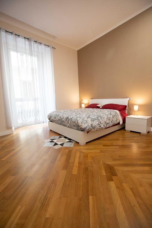 Privilege Chiaia By Dimorra Naples Luaran gambar