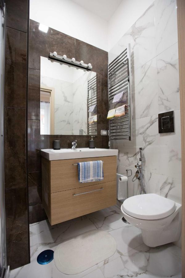 Privilege Chiaia By Dimorra Naples Luaran gambar