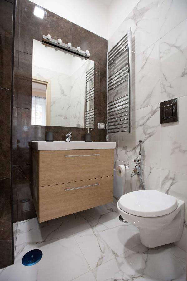 Privilege Chiaia By Dimorra Naples Luaran gambar