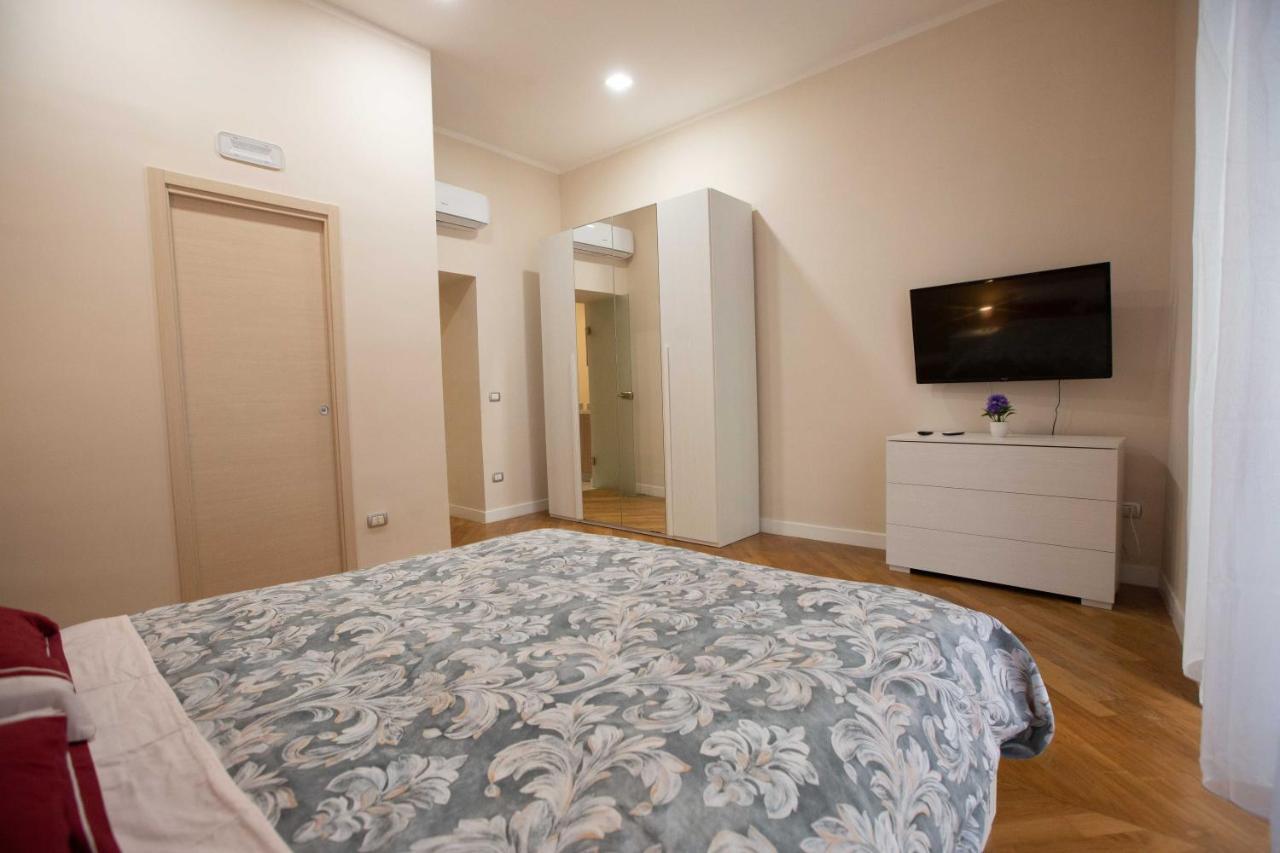 Privilege Chiaia By Dimorra Naples Luaran gambar